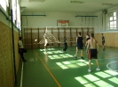školská telocvičňa počas hodín telesnej výchovy